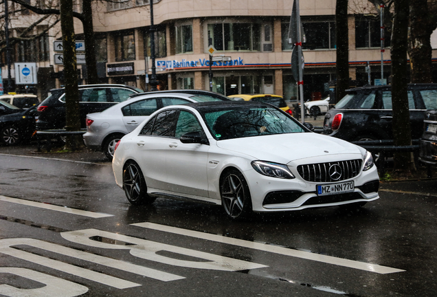 Mercedes-AMG C 63 S W205