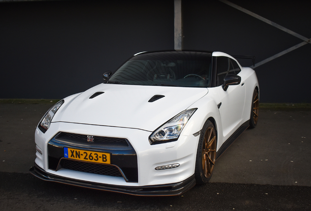 Nissan GT-R 2014