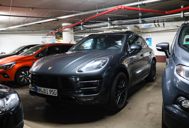 Porsche 95B Macan Turbo