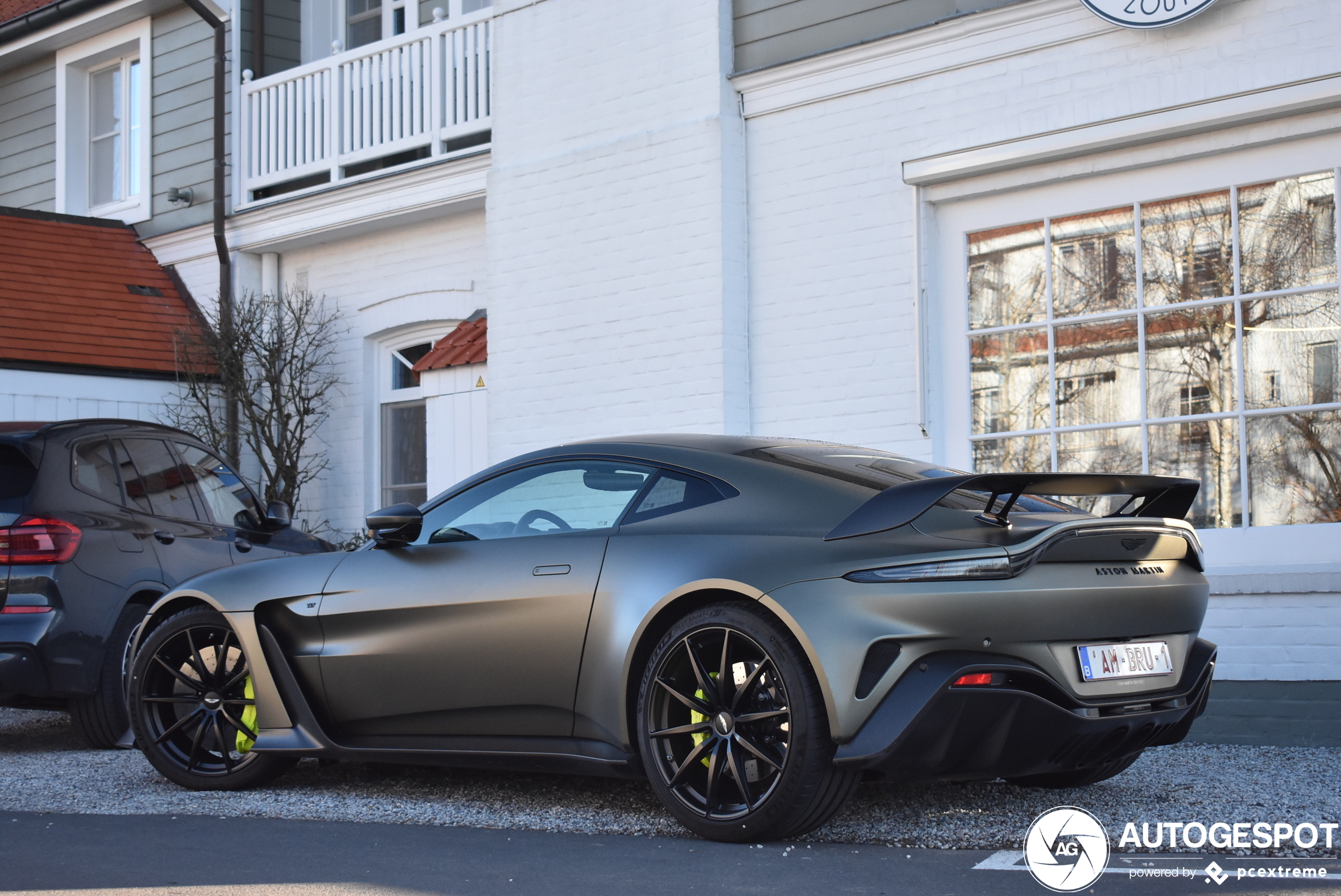 Tweede Aston Martin V12 Vantage van België is een beetje ingetogen