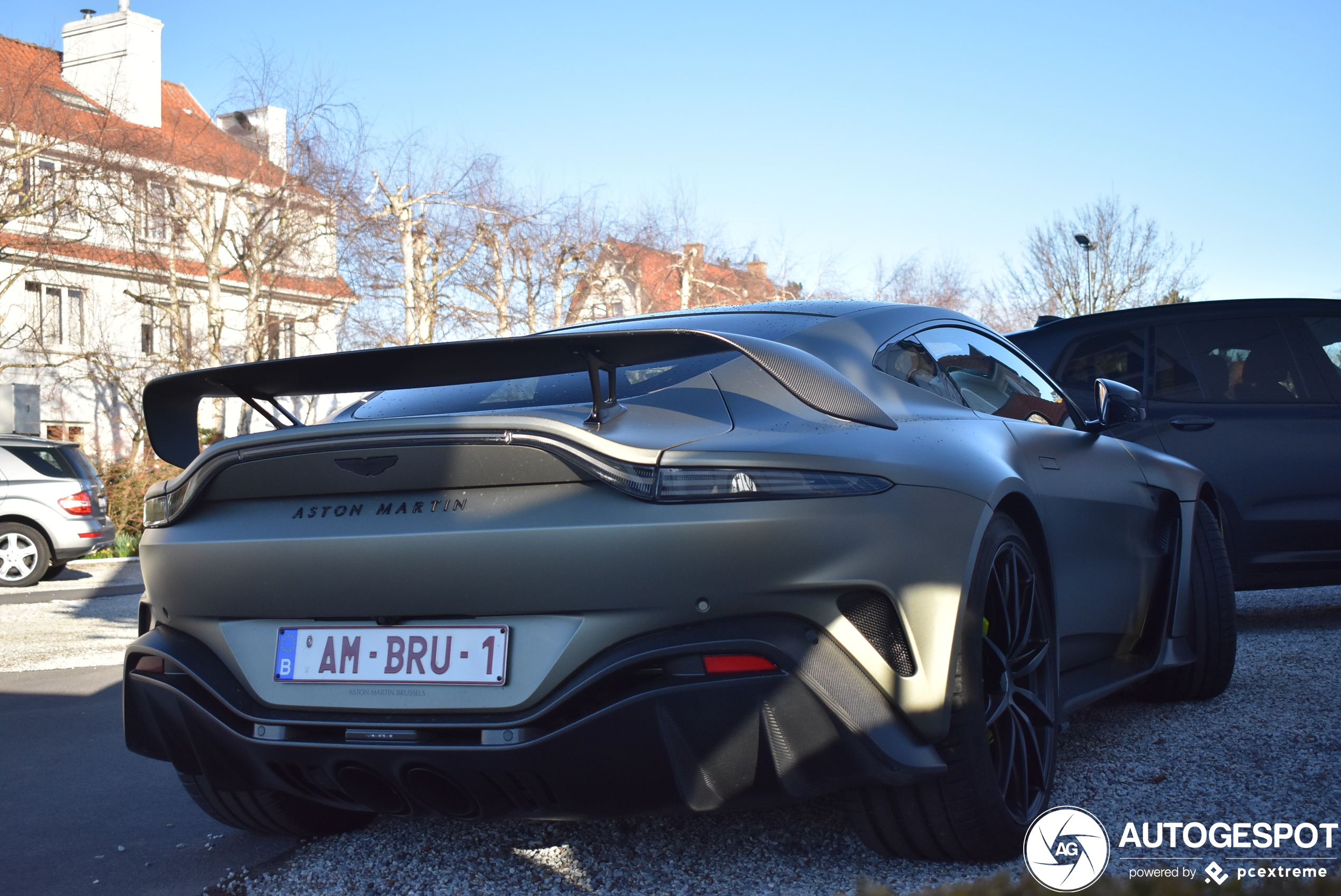 Tweede Aston Martin V12 Vantage van België is een beetje ingetogen