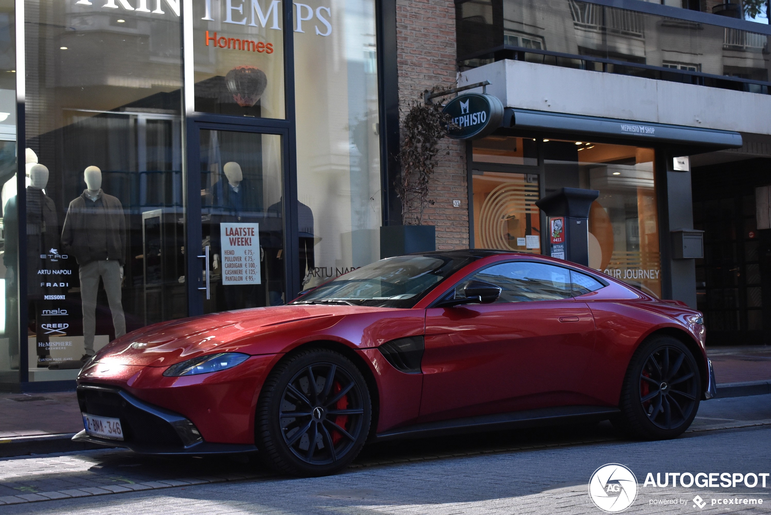 Aston Martin V8 Vantage 2018