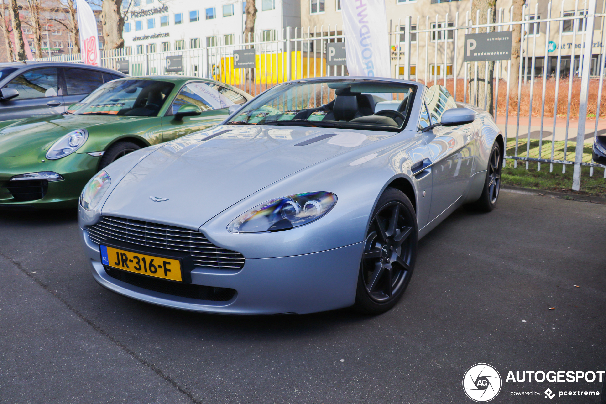 Aston Martin V8 Vantage Roadster