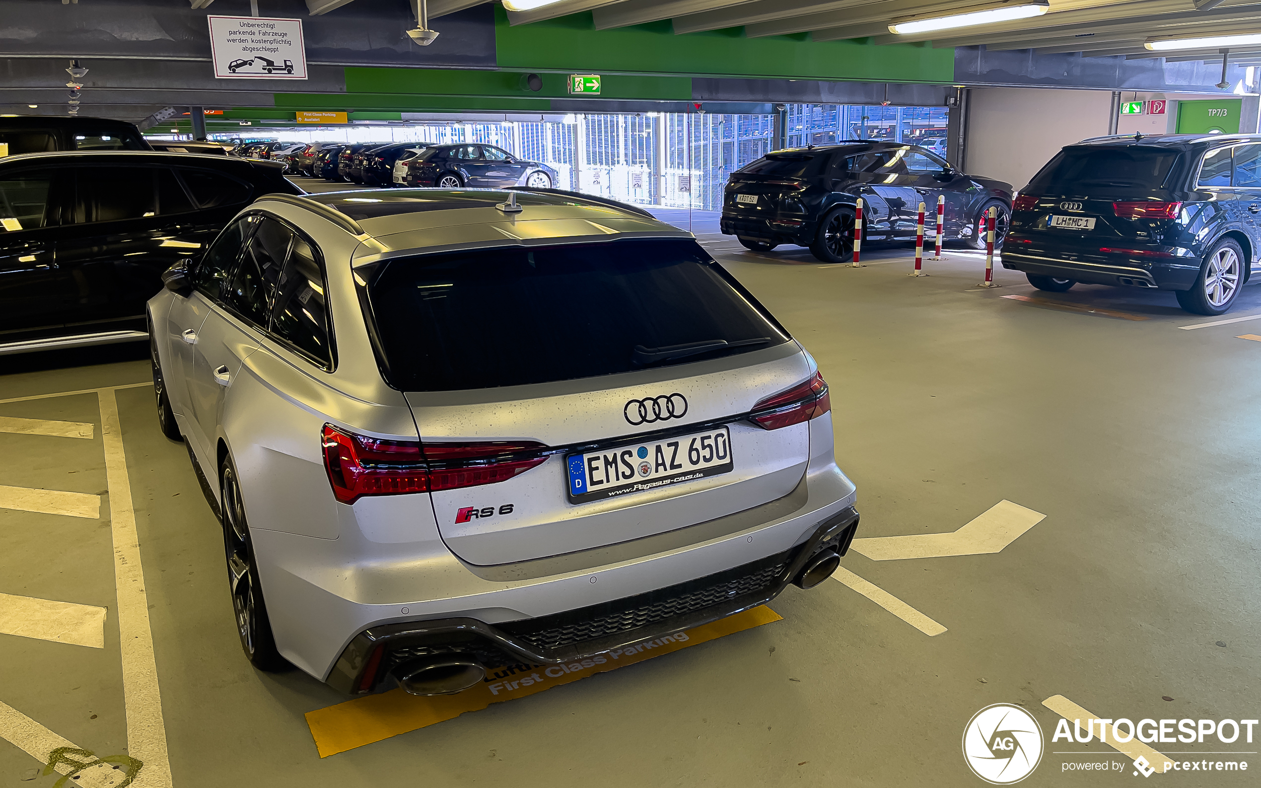 Audi RS6 Avant C8