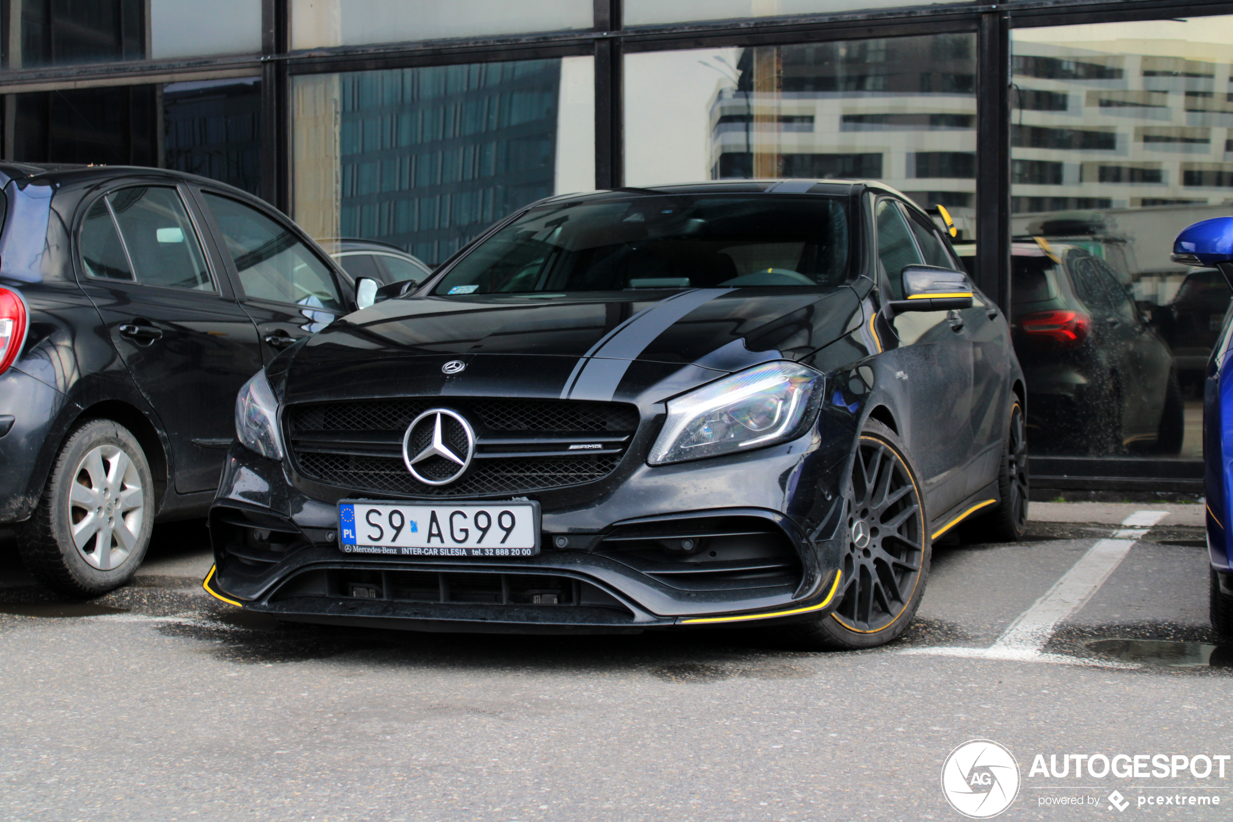 Mercedes-AMG A 45 W176 Yellow Night Edition