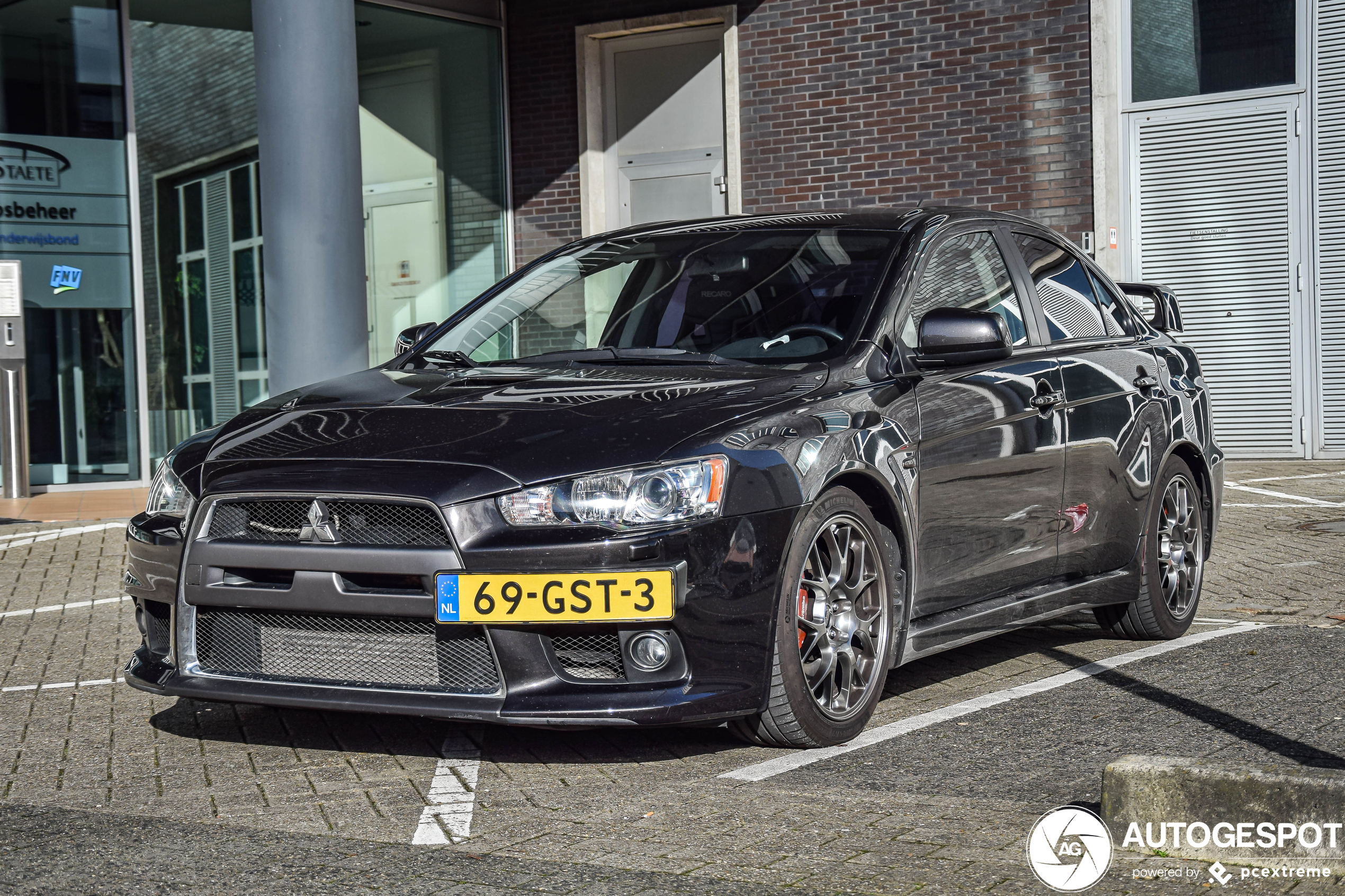 Mitsubishi Lancer Evolution X MR