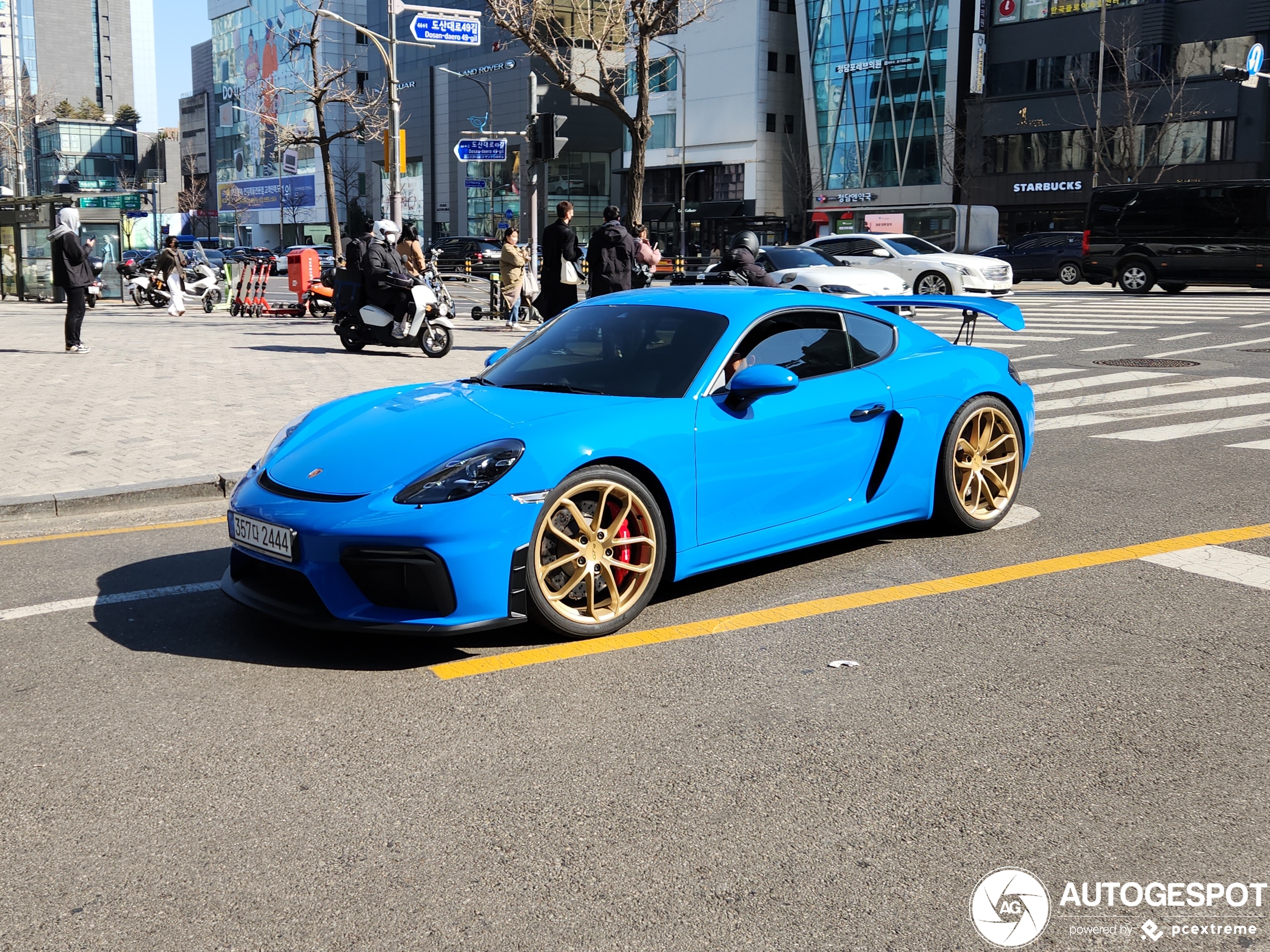 Porsche 718 Cayman GT4