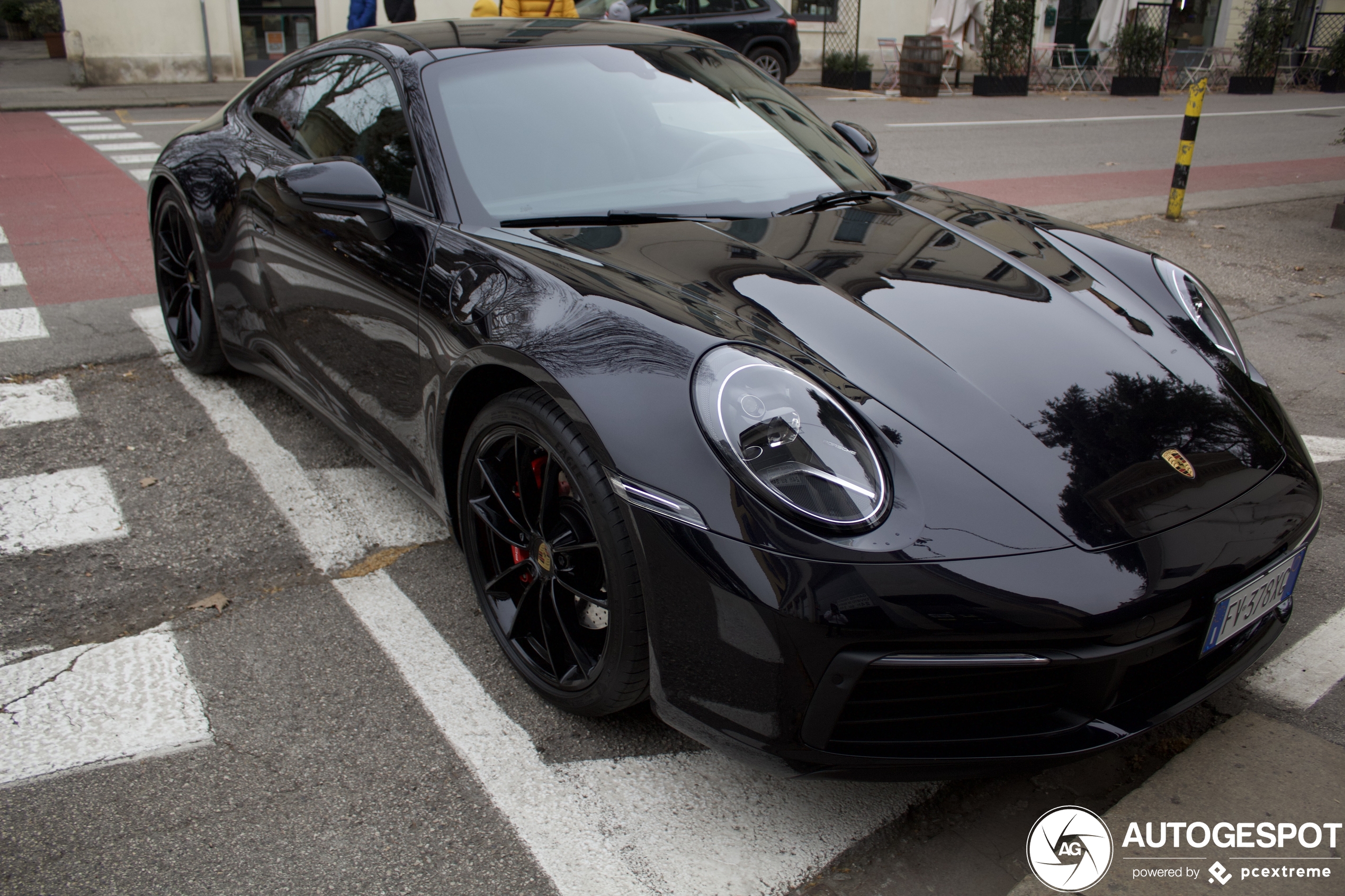 Porsche 992 Carrera 4S