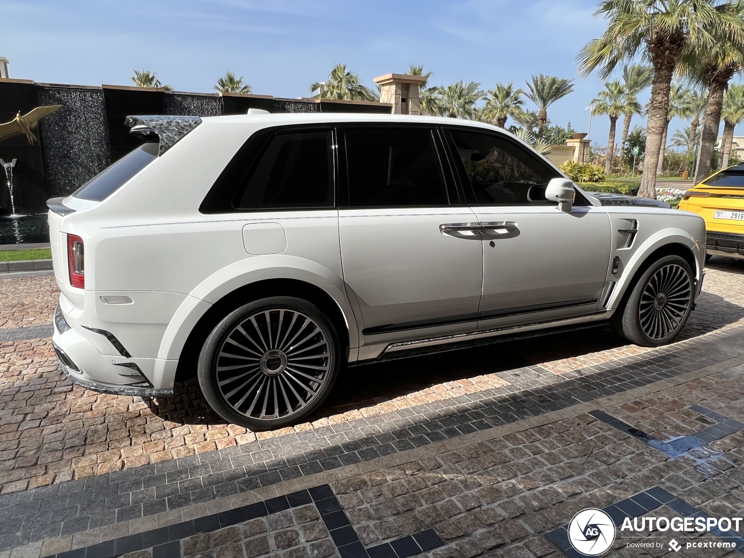 Rolls-Royce Mansory Cullinan Wide Body