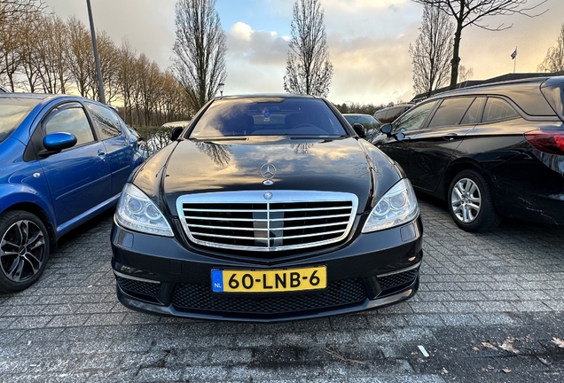 Mercedes-Benz S 63 AMG W221 2010