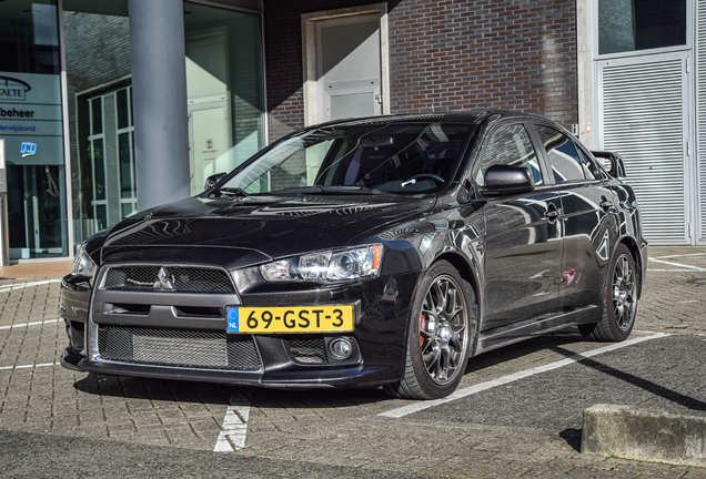 Mitsubishi Lancer Evolution X MR