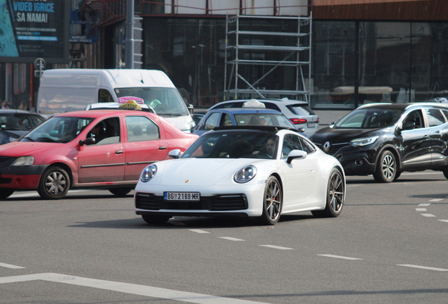 Porsche 992 Carrera 4S