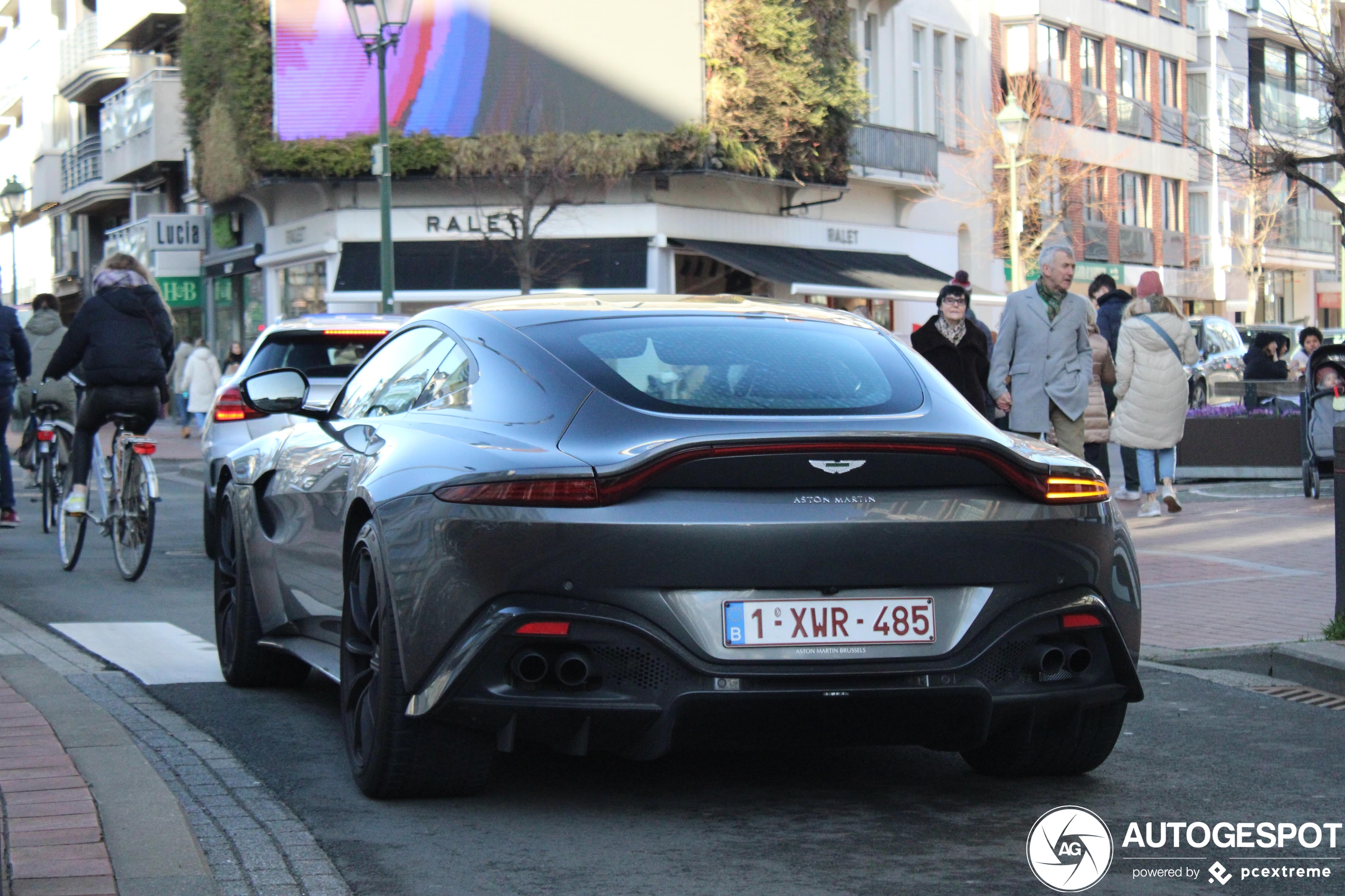 Aston Martin V8 Vantage 2018