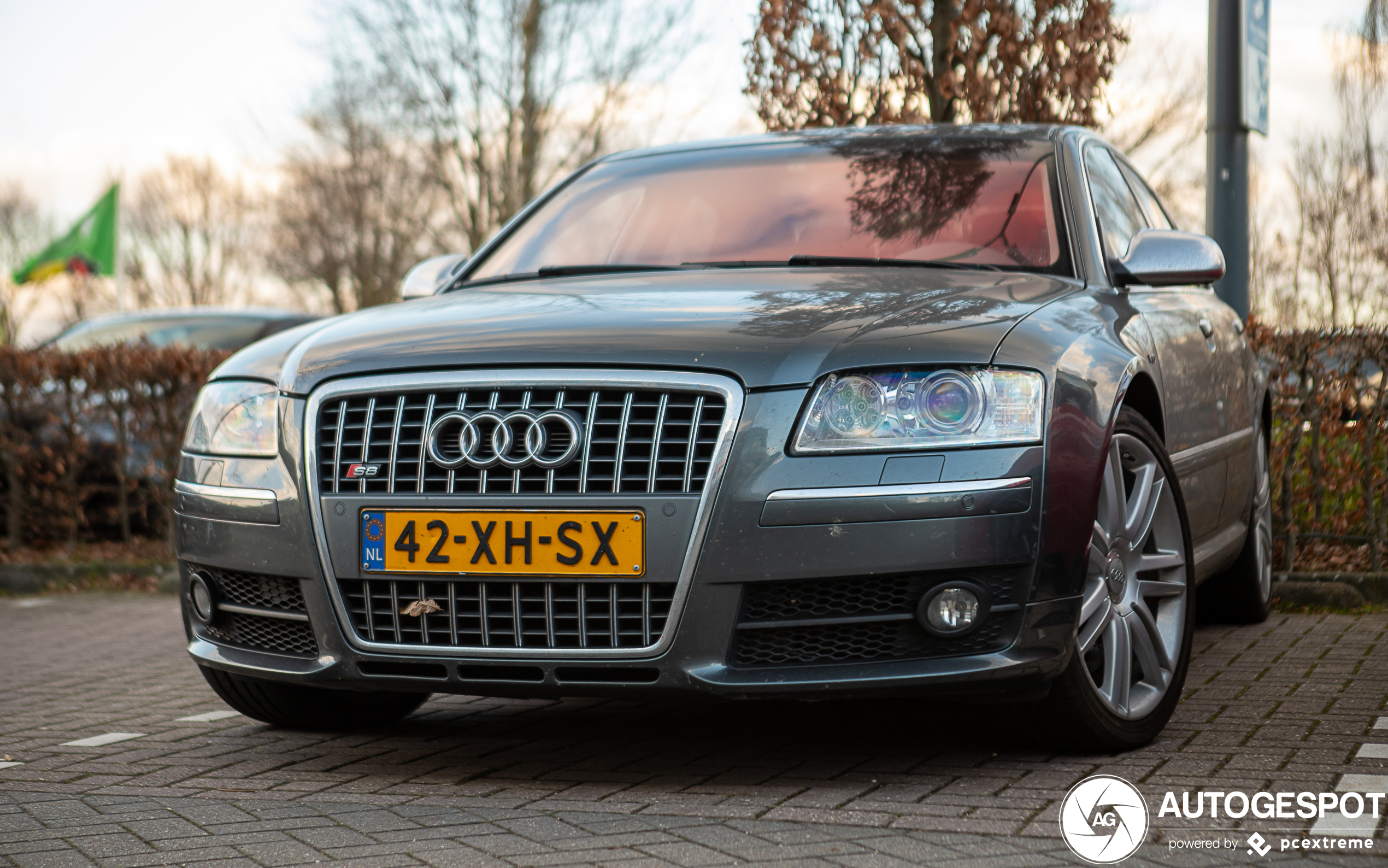 Audi S8 D3