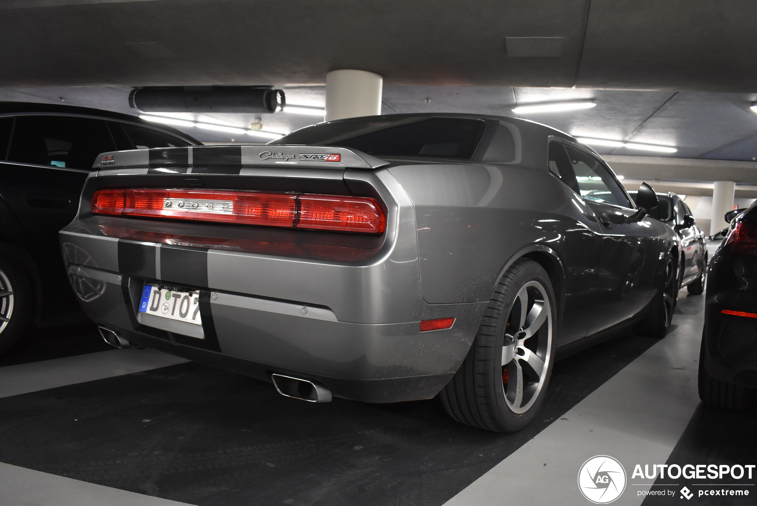 Dodge Challenger SRT-8 392