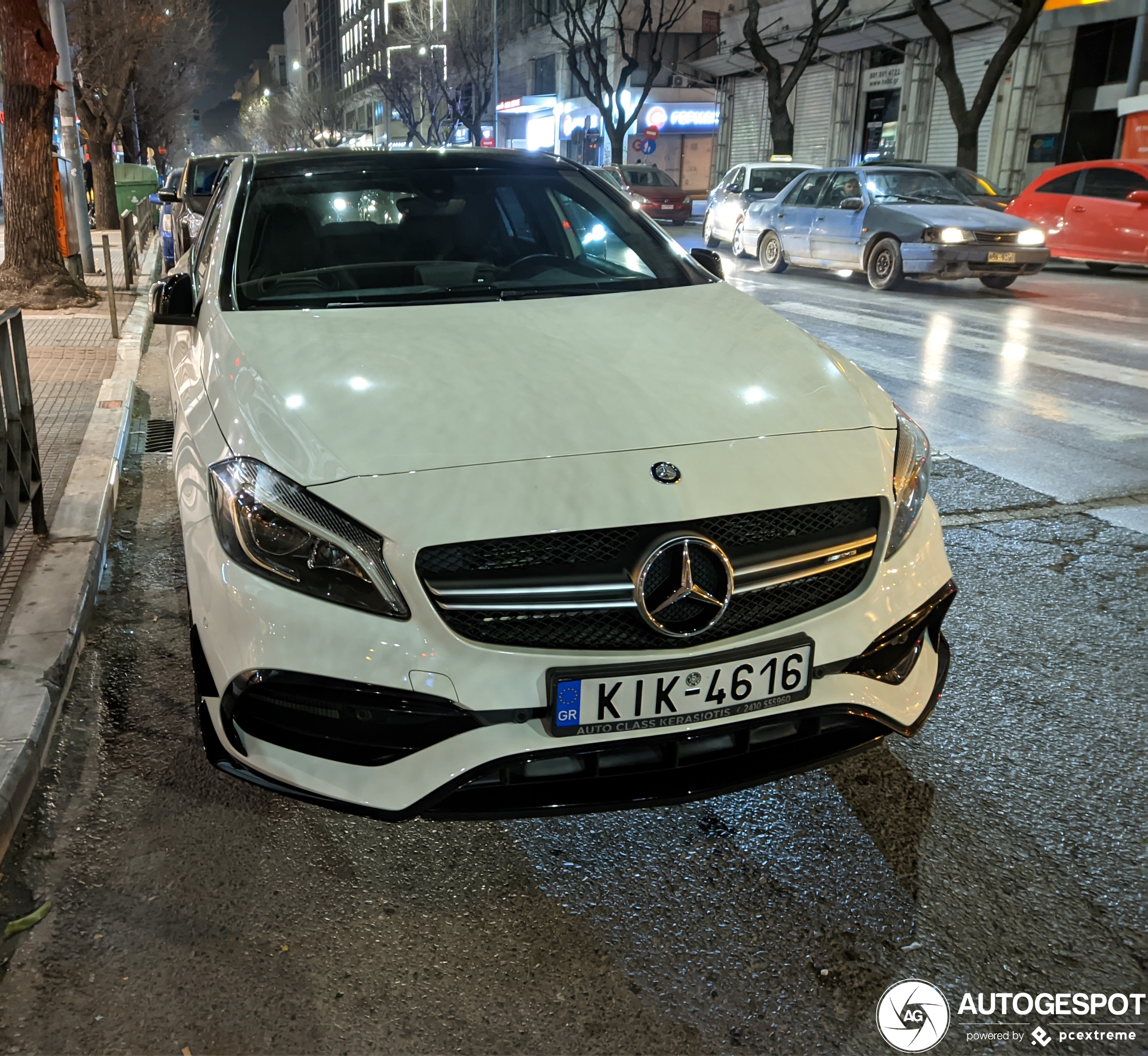 Mercedes-AMG A 45 W176 2015