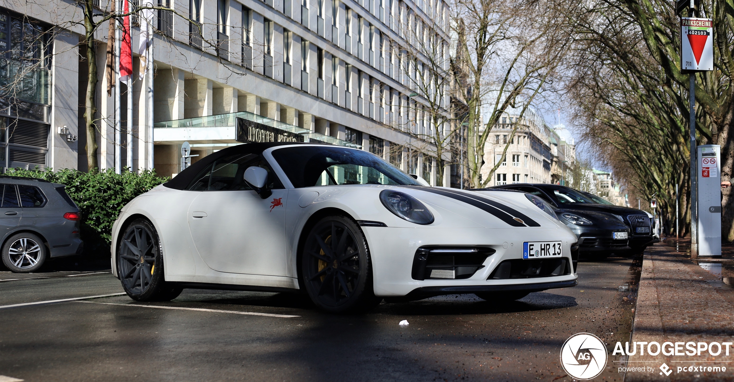 Porsche 992 Carrera 4S Cabriolet