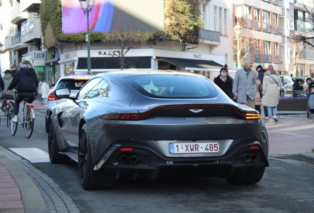 Aston Martin V8 Vantage 2018