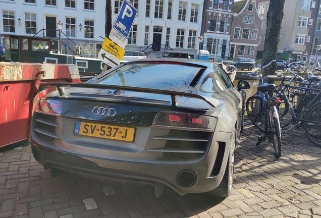 Audi R8 V10