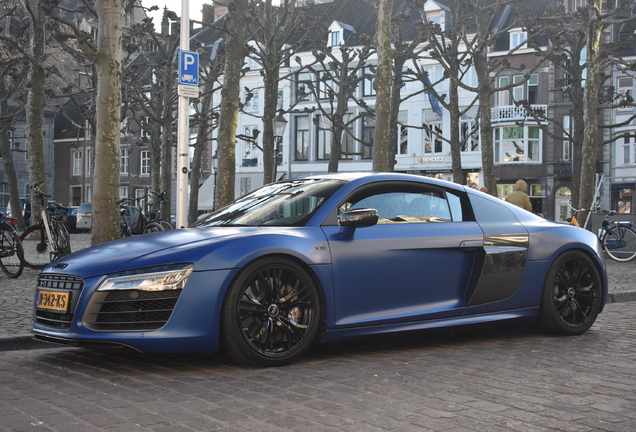 Audi R8 V10 Plus 2013