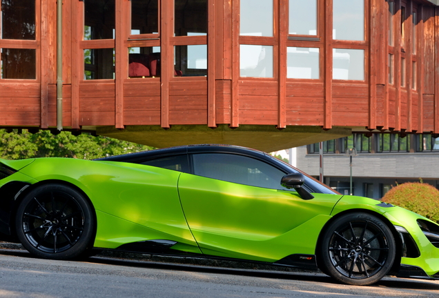 McLaren 765LT