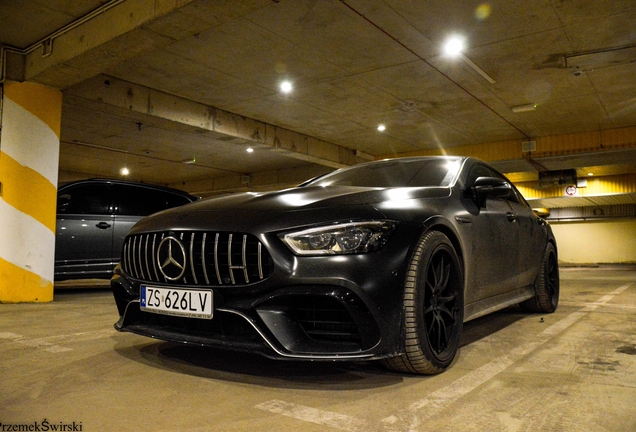 Mercedes-AMG GT 63 S X290