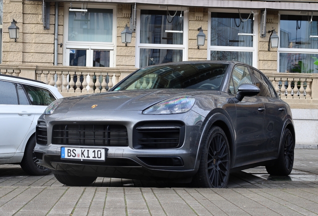 Porsche 9YA Cayenne GTS