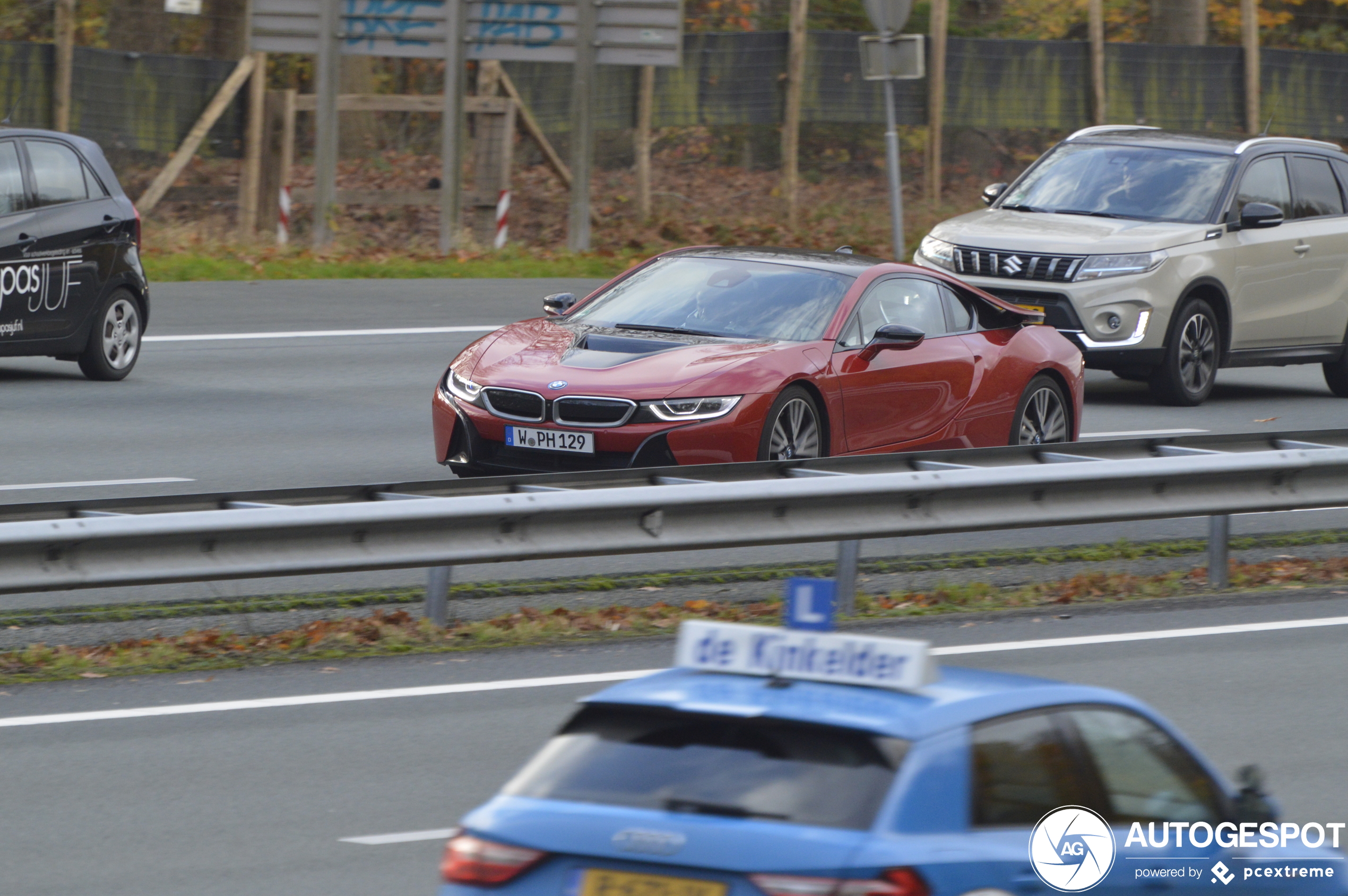 BMW i8 Protonic Red Edition