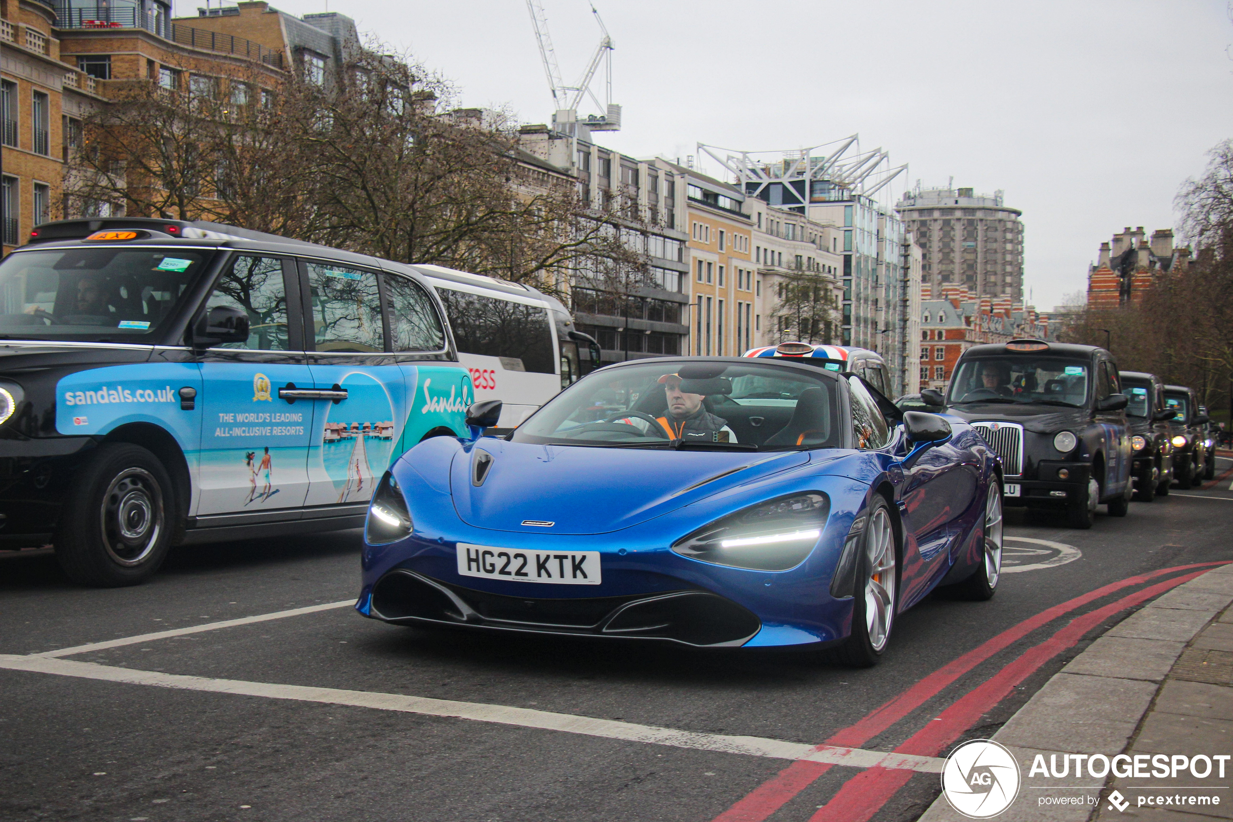 McLaren 720S Spider