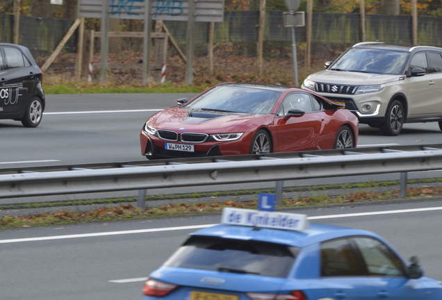 BMW i8 Protonic Red Edition