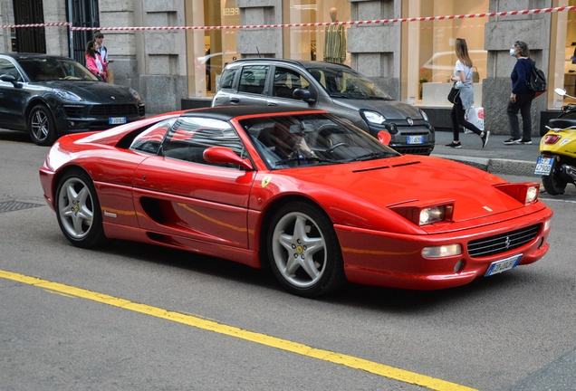 Ferrari F355 GTS