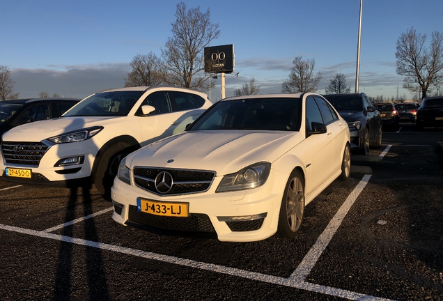 Mercedes-Benz C 63 AMG W204 2012