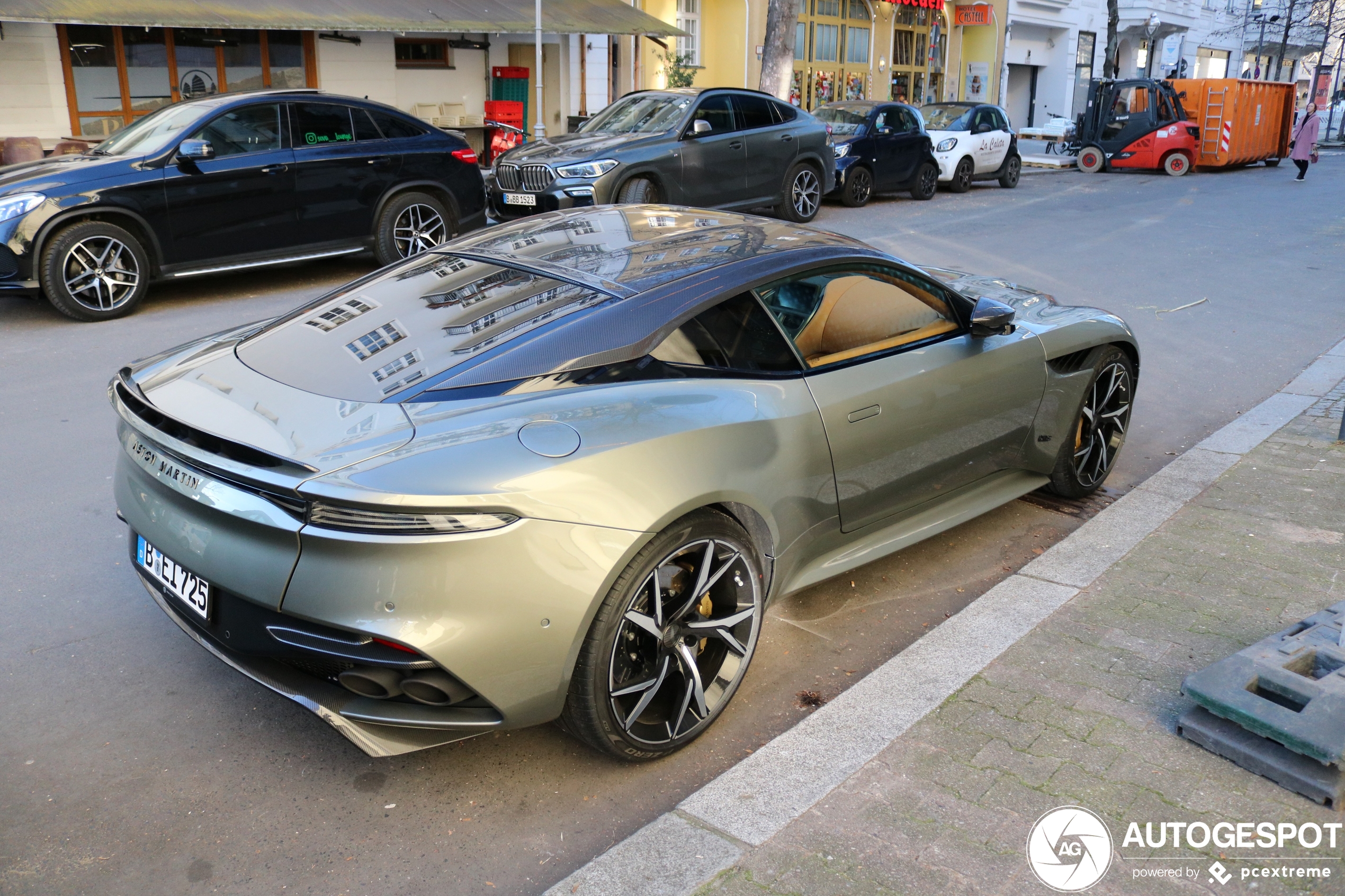 Aston Martin DBS Superleggera