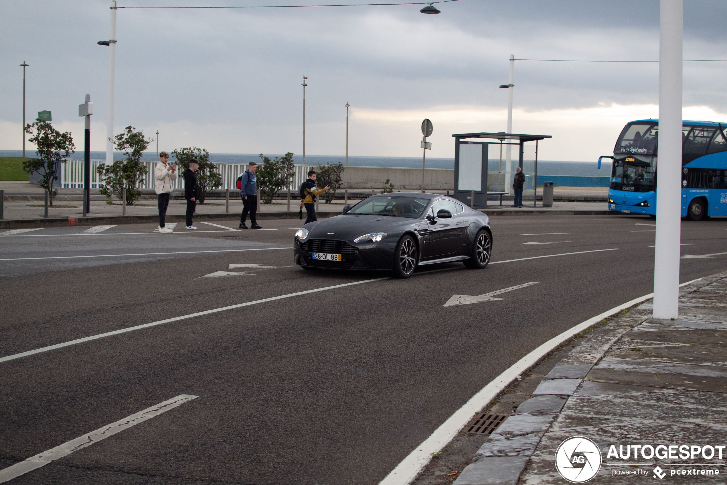 Aston Martin V8 Vantage S SP10