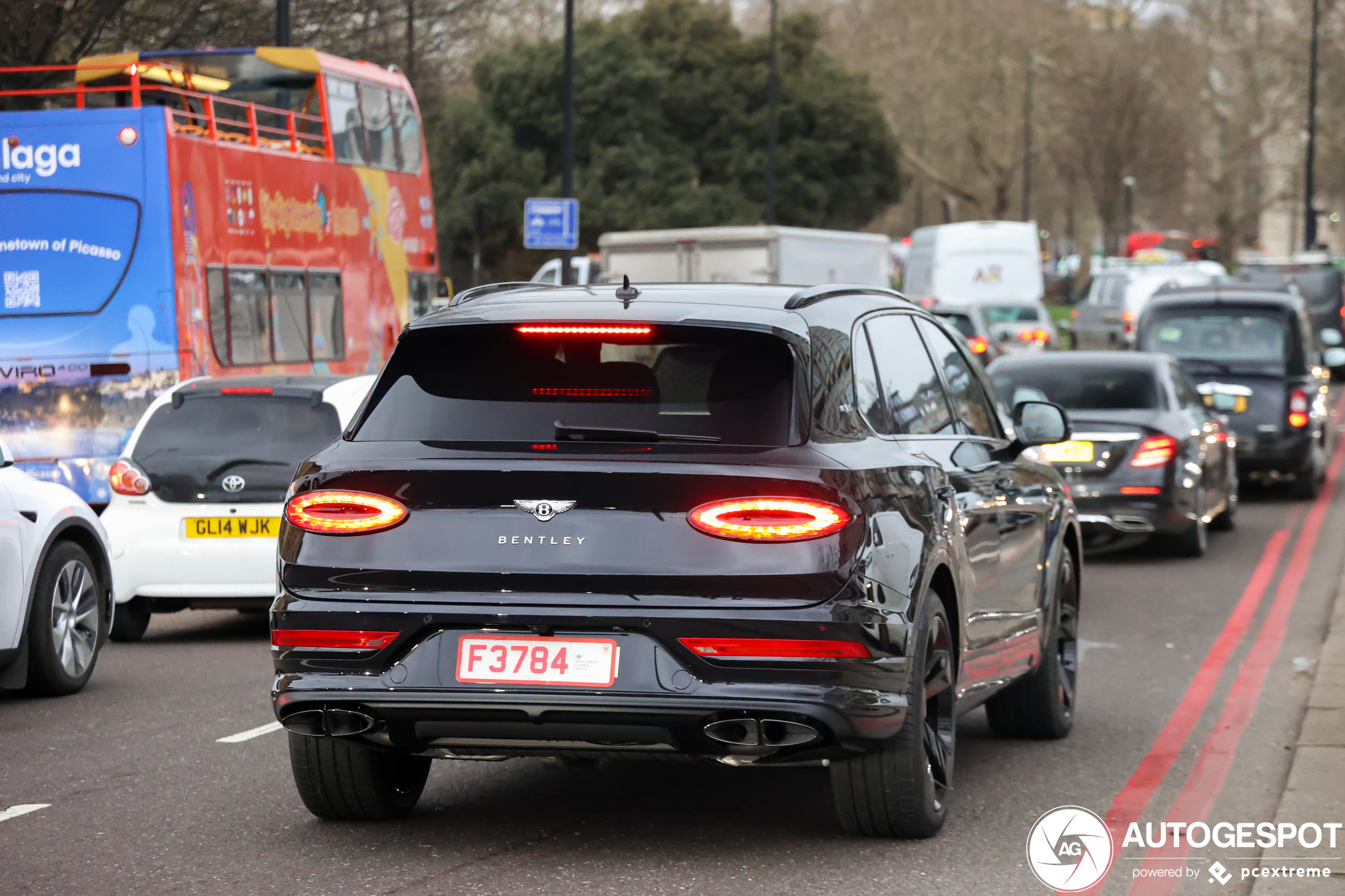 Bentley Bentayga Azure EWB First Edition