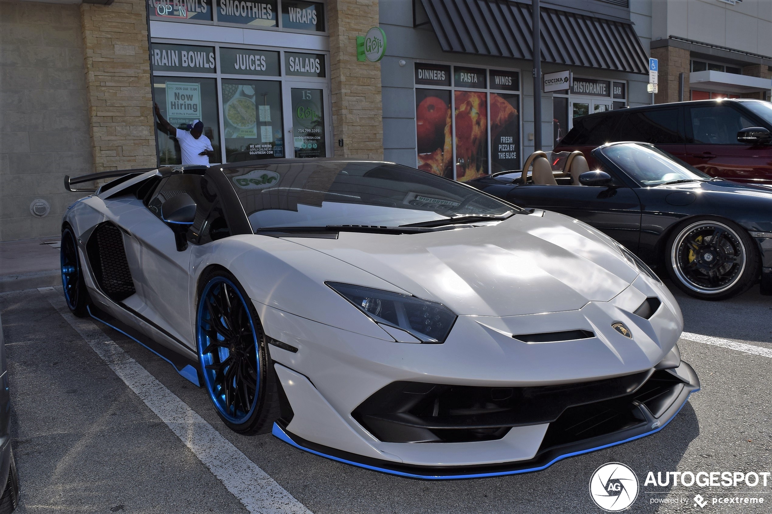Lamborghini Aventador 2023
