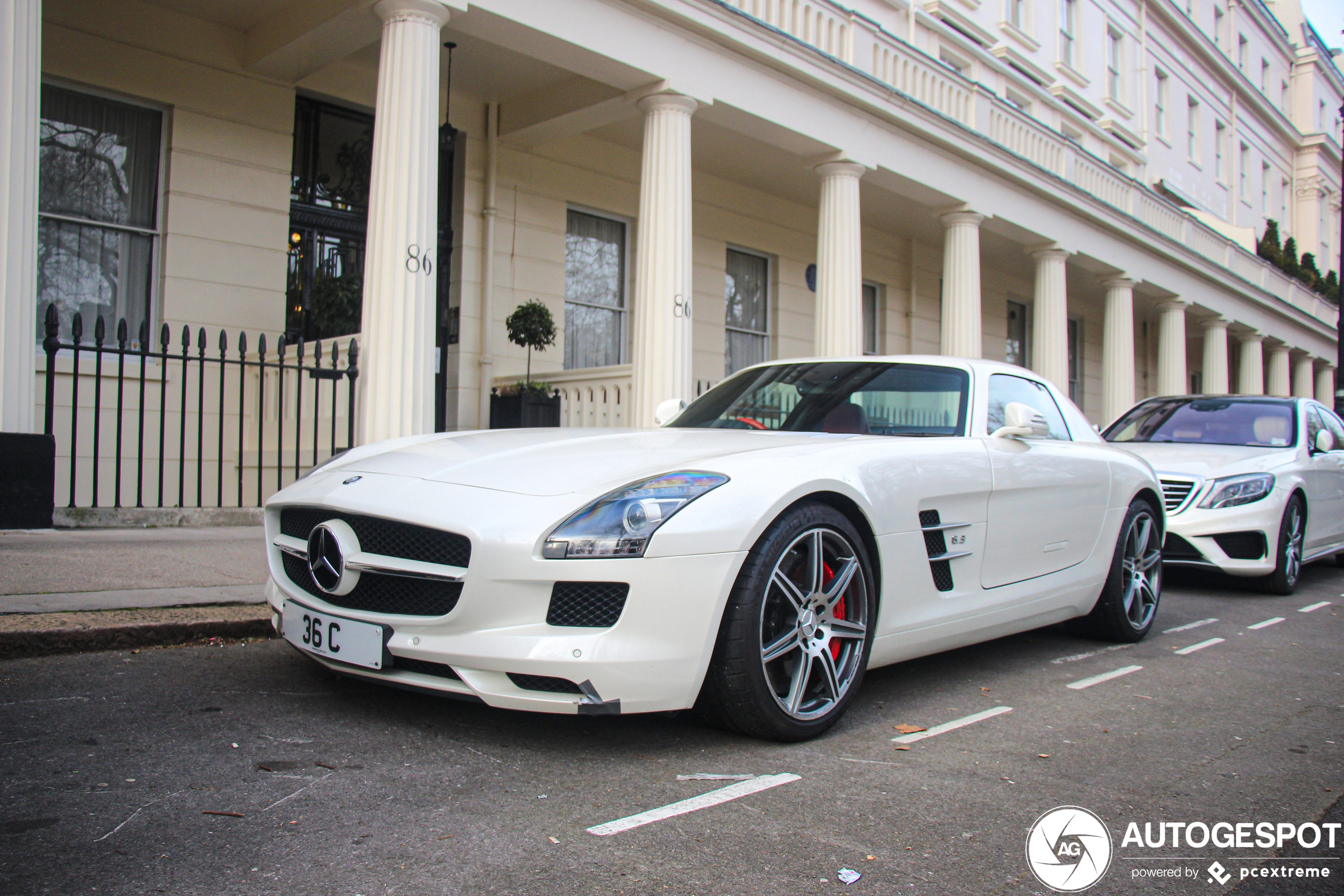 Mercedes-Benz SLS AMG