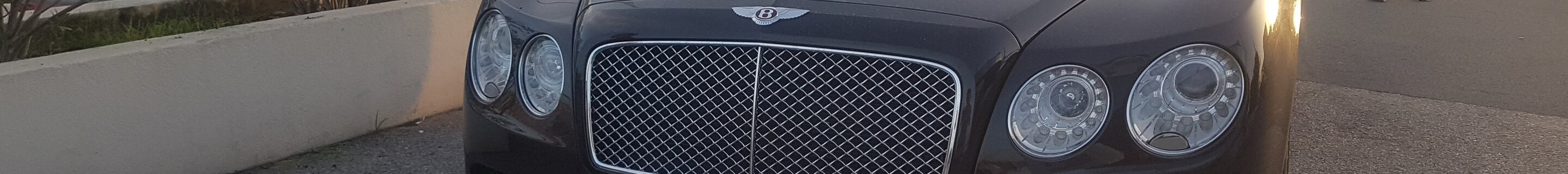 Bentley Flying Spur V8