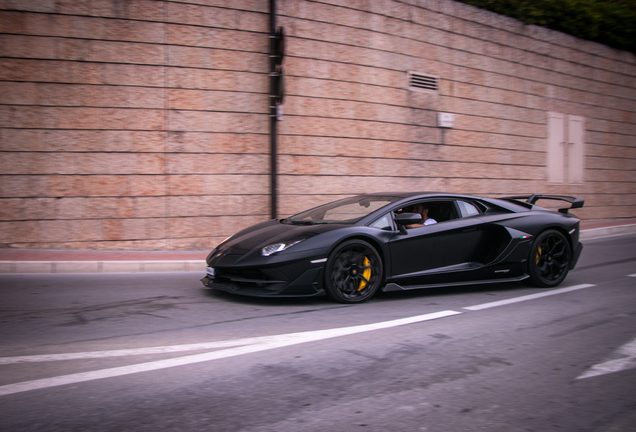 Lamborghini Aventador LP770-4 SVJ