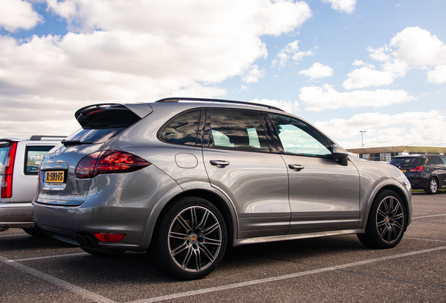 Porsche 958 Cayenne GTS