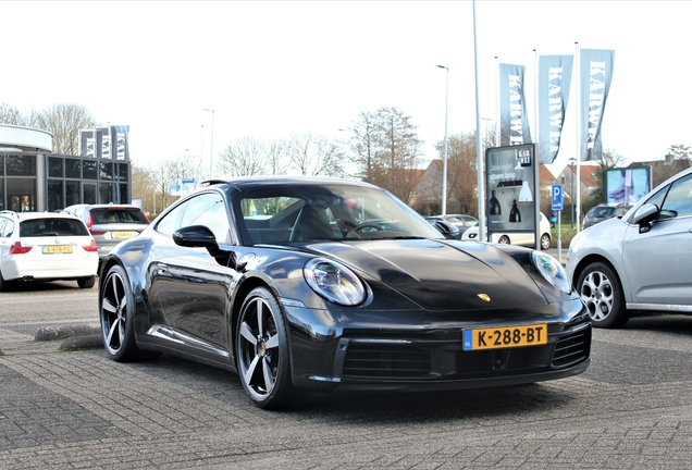 Porsche 992 Carrera 4S