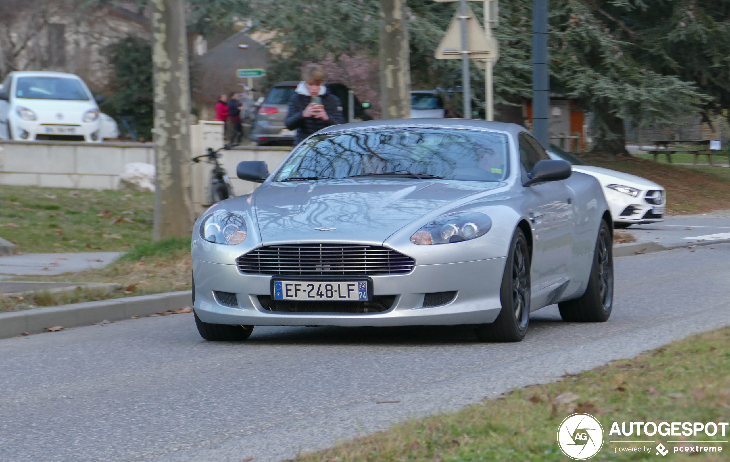 Aston Martin DB9