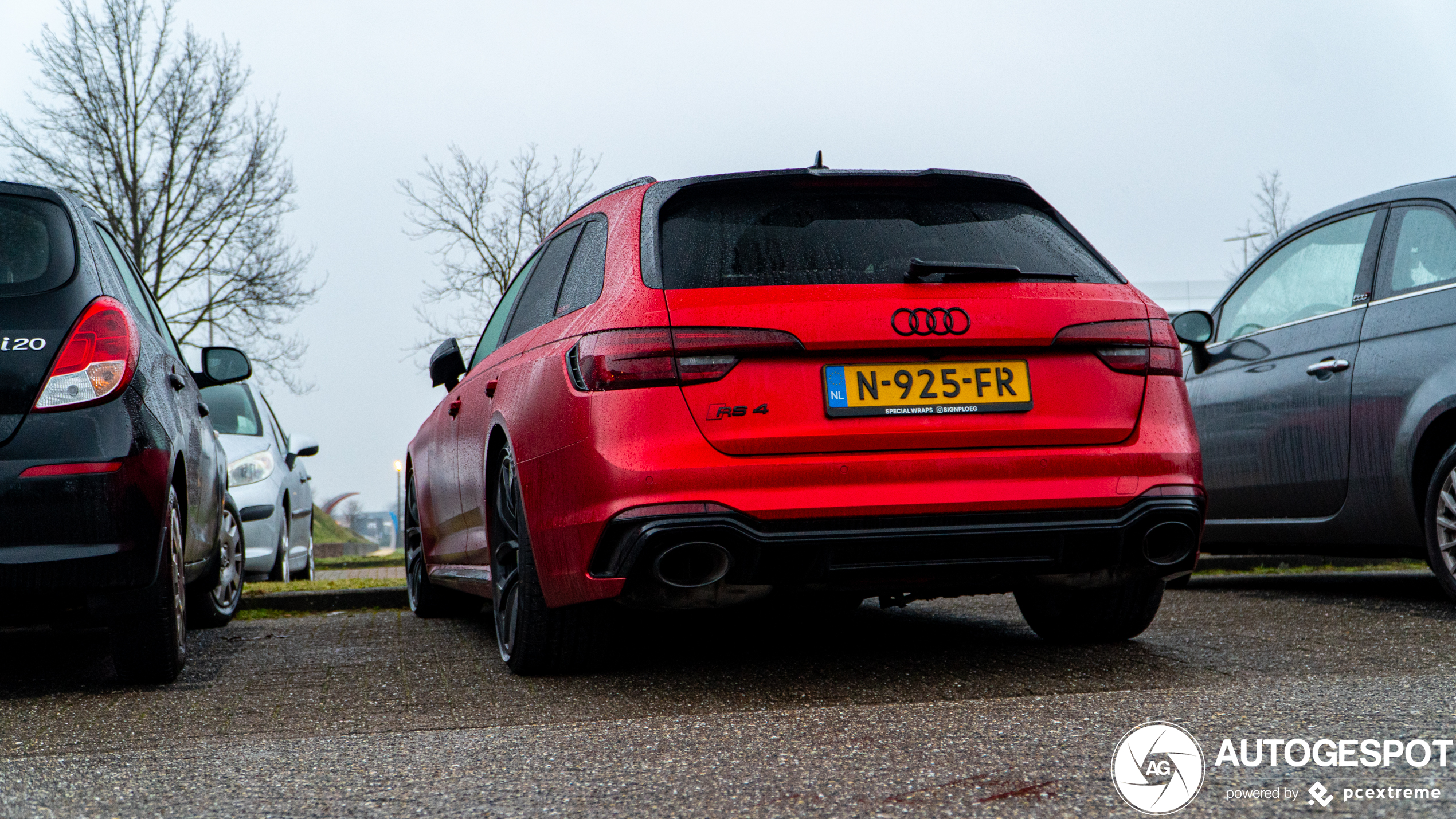 Audi RS4 Avant B9