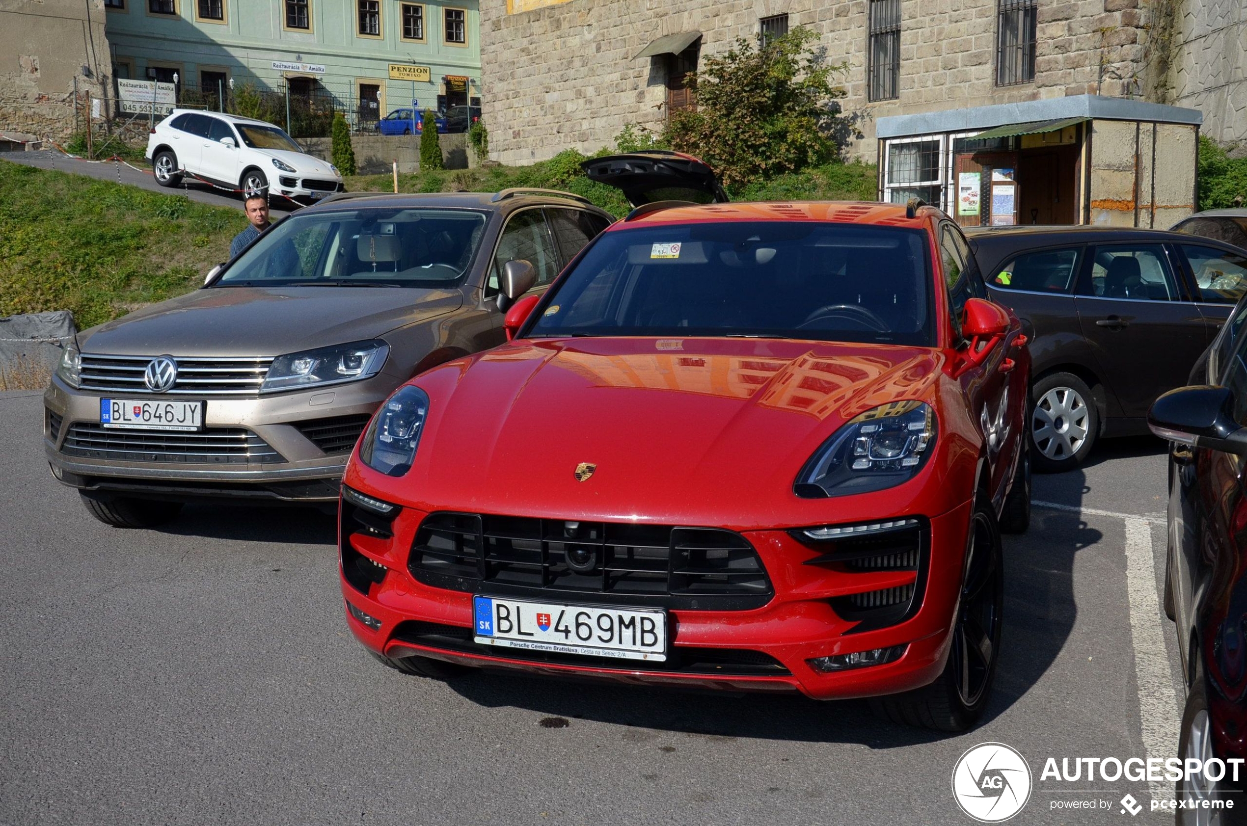 Porsche 95B Macan GTS