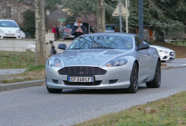 Aston Martin DB9