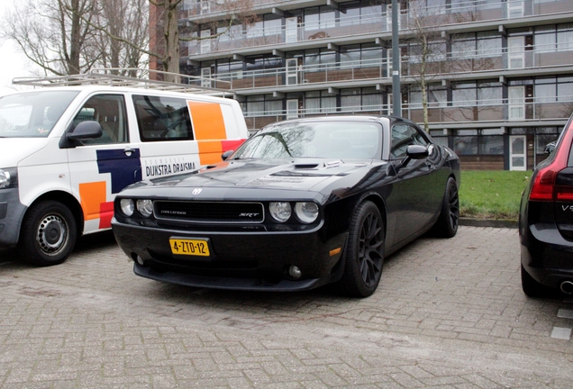 Dodge Challenger SRT-8