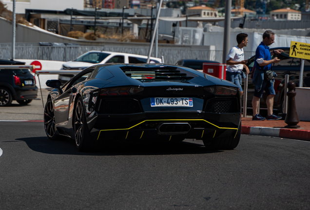 Lamborghini Aventador LP700-4