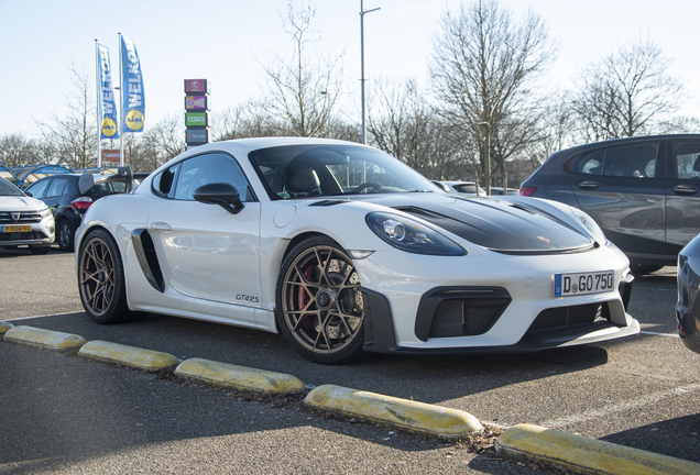 Porsche 718 Cayman GT4 RS Weissach Package