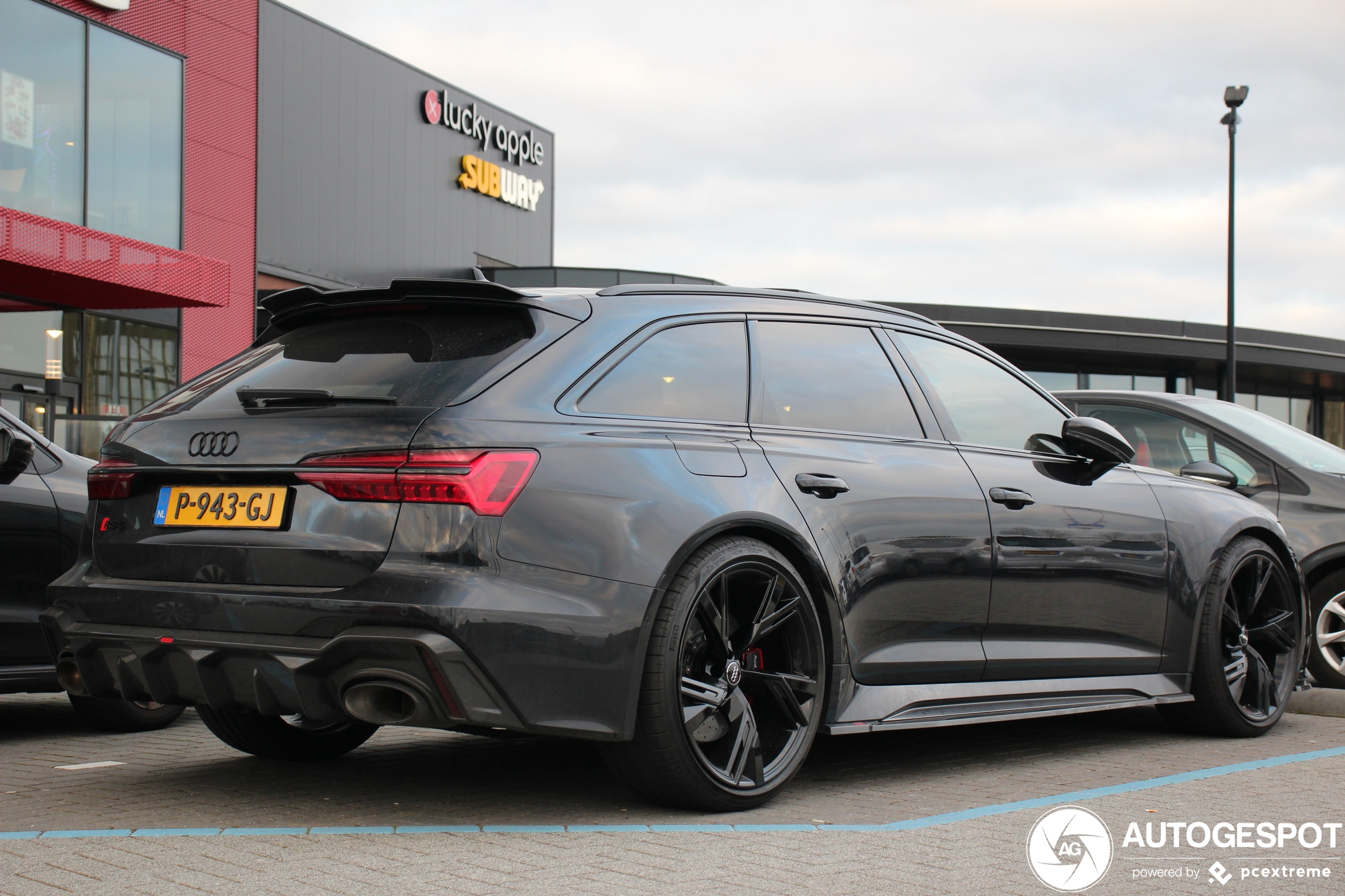 Audi RS6 Avant C8 Urban