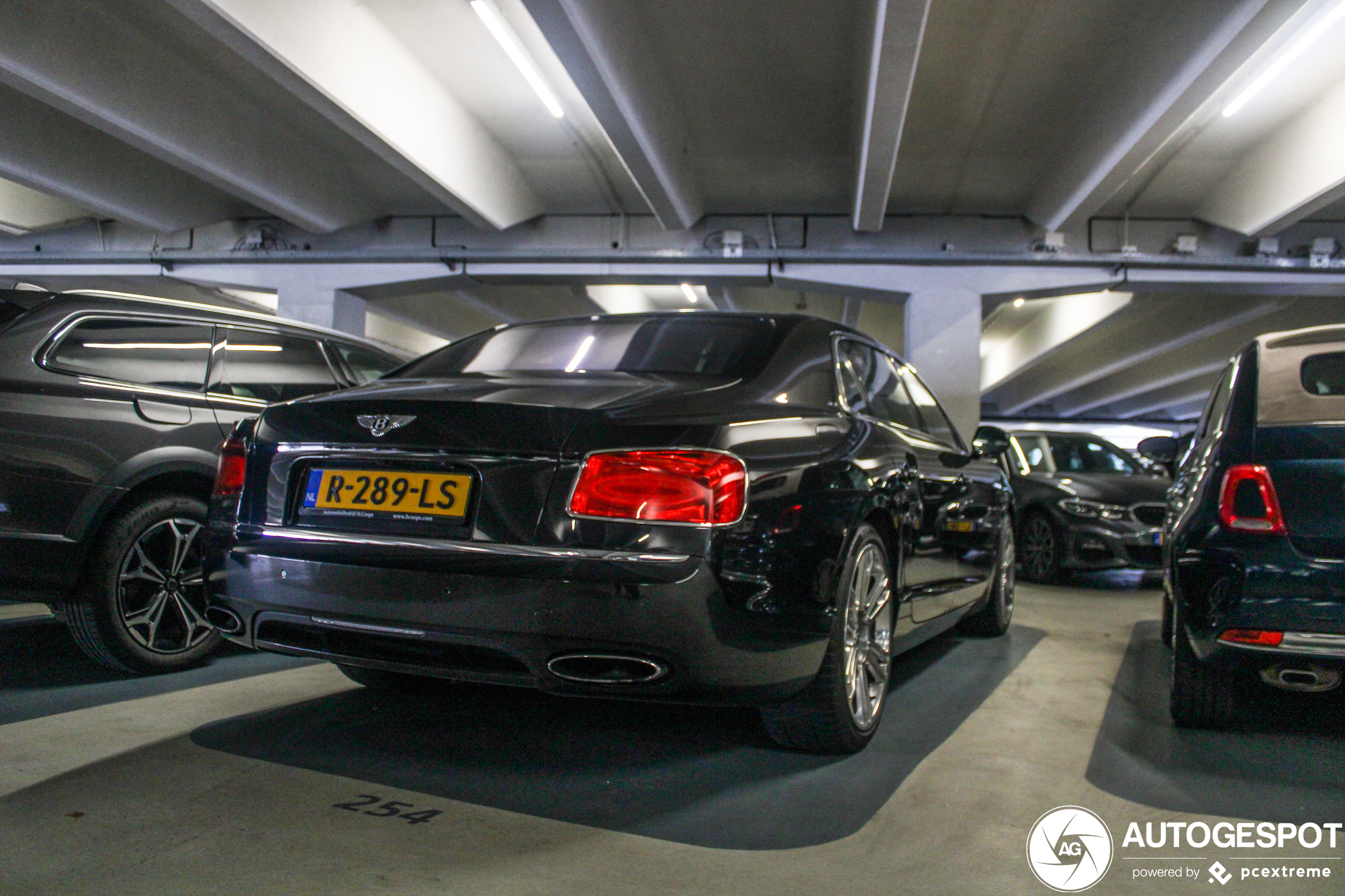 Bentley Flying Spur W12